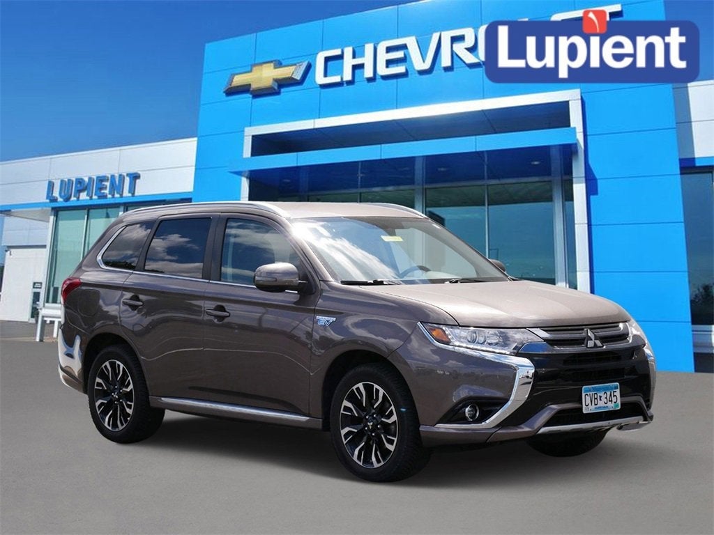 Used 2018 Mitsubishi Outlander SEL with VIN JA4J24A56JZ051140 for sale in Bloomington, Minnesota